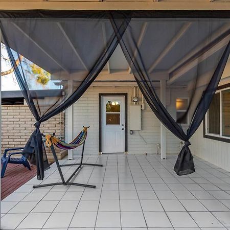 New Midtown Modern Studio With Backyard Феникс Экстерьер фото