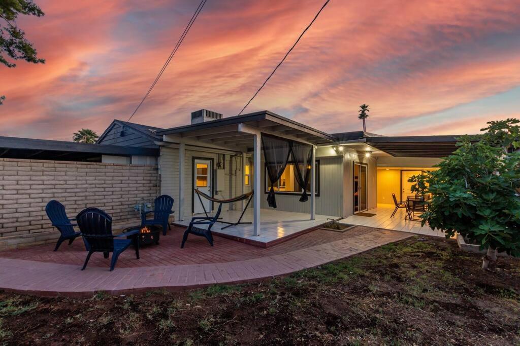New Midtown Modern Studio With Backyard Феникс Экстерьер фото